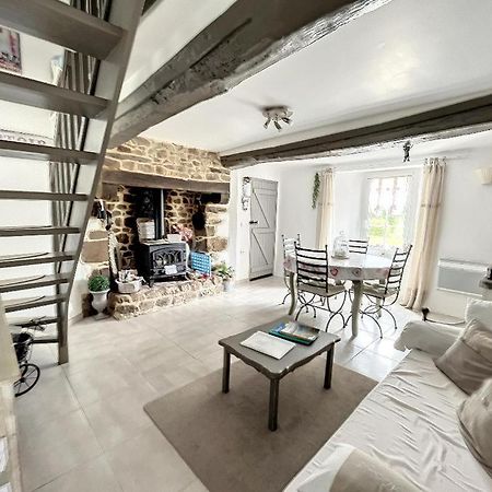 Chambres D'Hotes La Clef Des Champs Montpinchon Екстер'єр фото