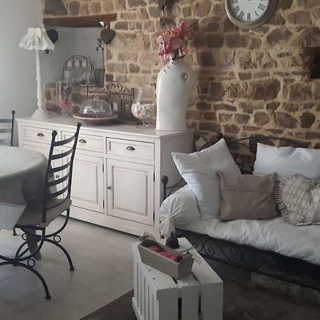Chambres D'Hotes La Clef Des Champs Montpinchon Екстер'єр фото