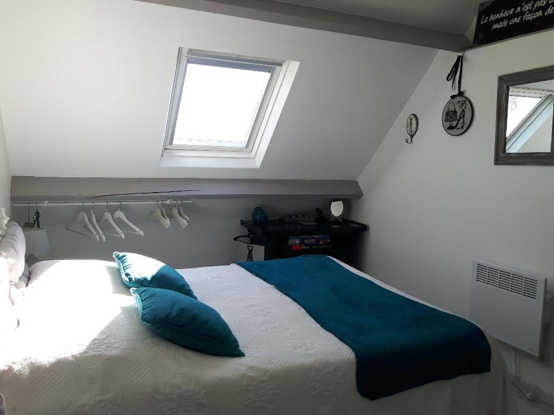 Chambres D'Hotes La Clef Des Champs Montpinchon Екстер'єр фото