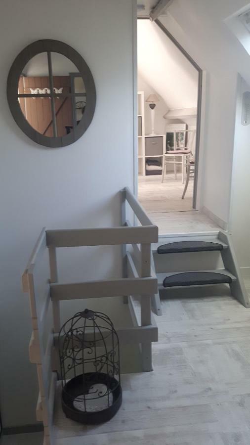 Chambres D'Hotes La Clef Des Champs Montpinchon Екстер'єр фото